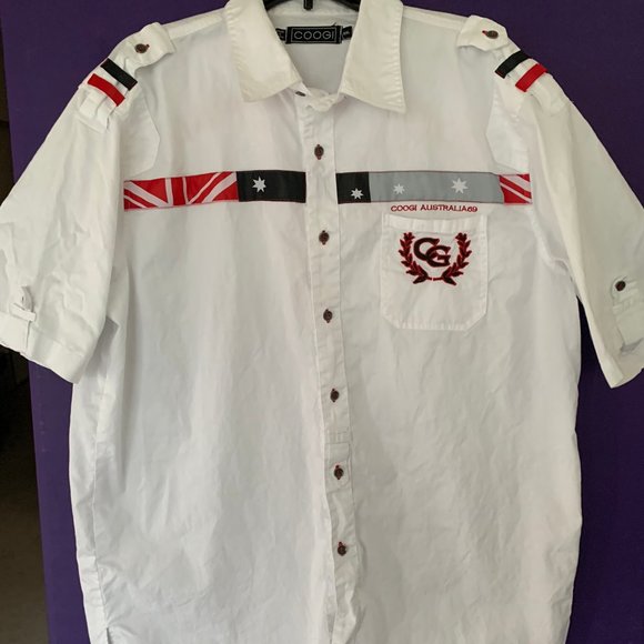 Like New Men's Classic Coogi Button Down Shirt - Picture 2 of 11
